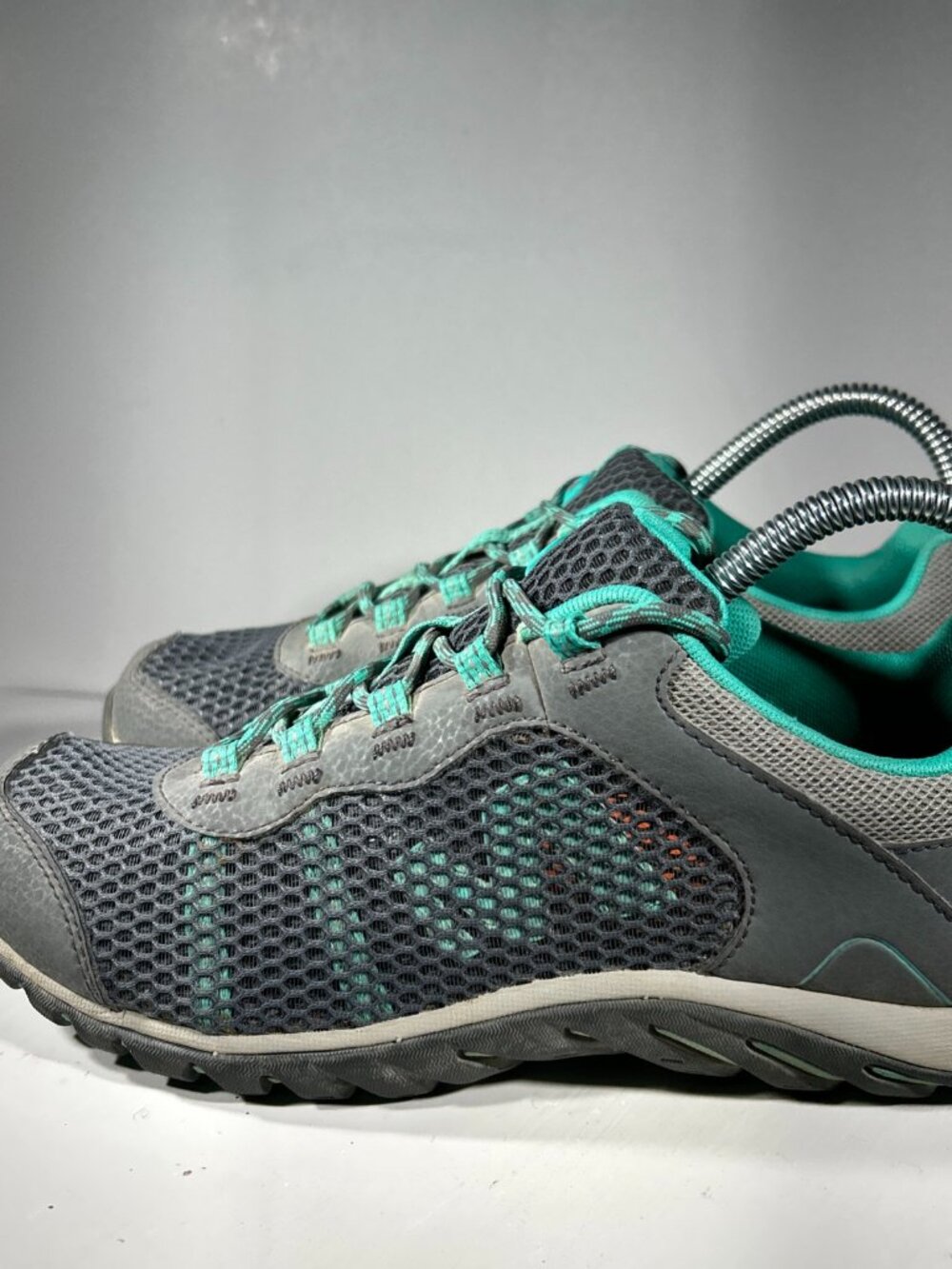 Merrell Castle Rock Trail Hiking Shoes Womens Size 8 Gray Green Sneakers Camping